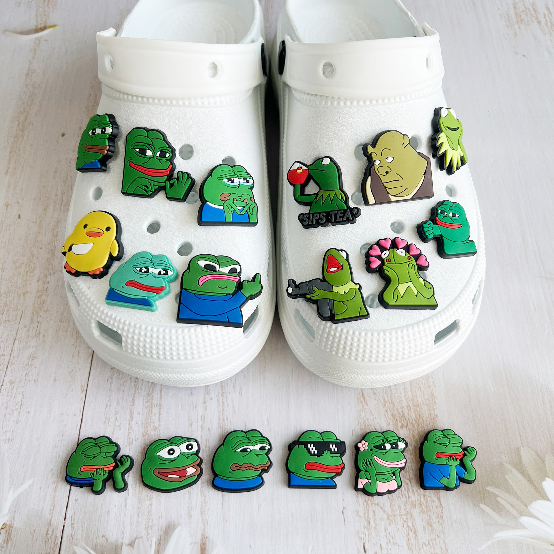 New Arrivals Cute Frog Animals – обзор и цена Women'S Accessories Crocs