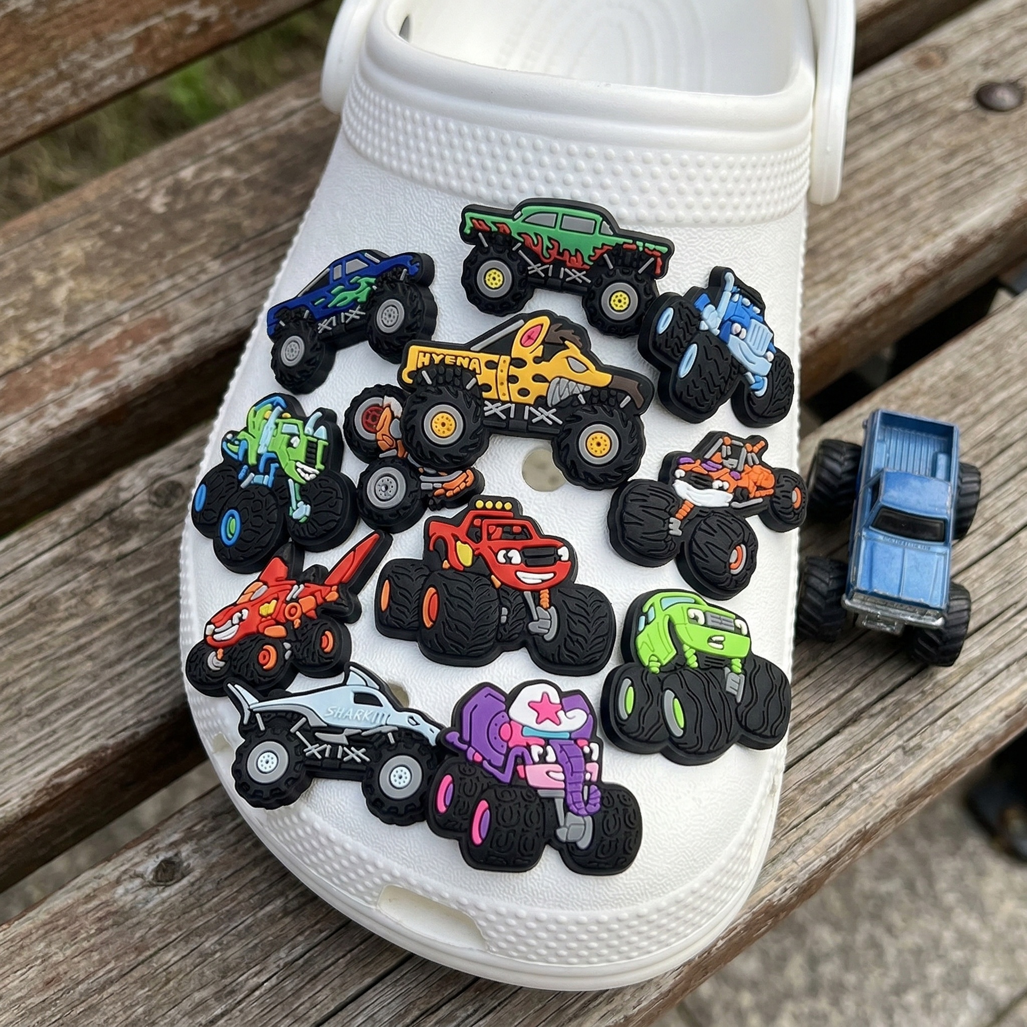 11Pcs Cars Cartoon Shoe Charms – обзор и цена Women'S Accessories Crocs