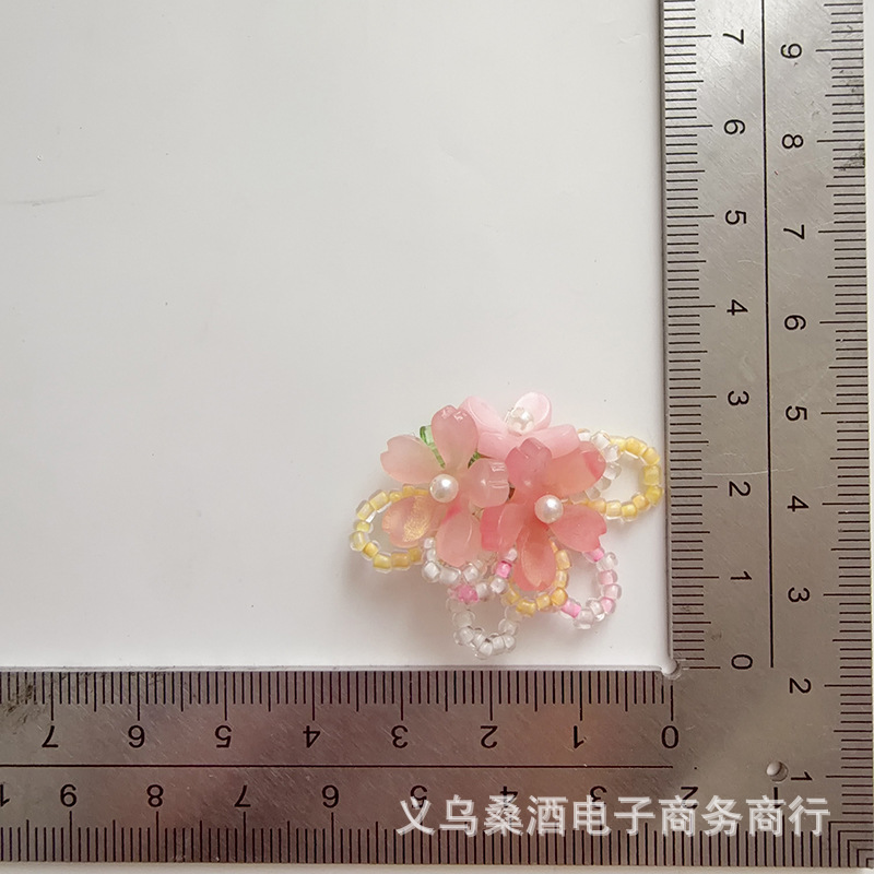 Upgraded 3D Beaded Begonia Flo – обзор и цена Women'S Accessories Crocs