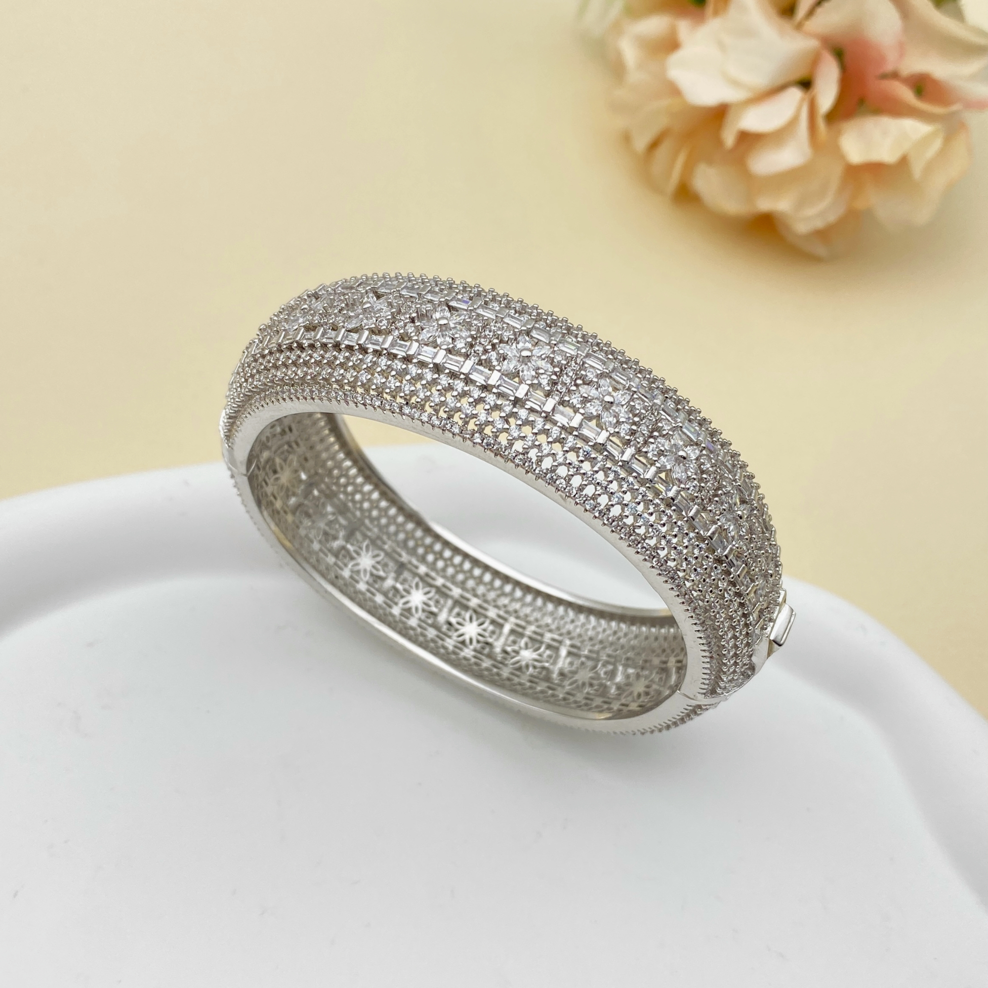 JRH Gold Plated Zirconia Bangl – обзор и цена Women Accessories Kuwait