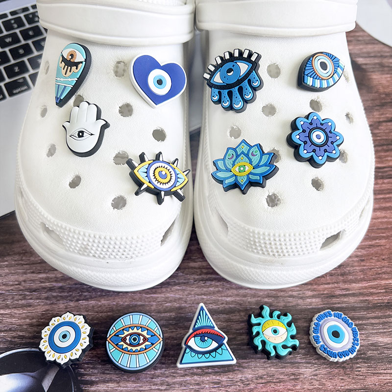 New Arrival Evil Eyes Shoe Cha – обзор и цена Women'S Accessories Crocs
